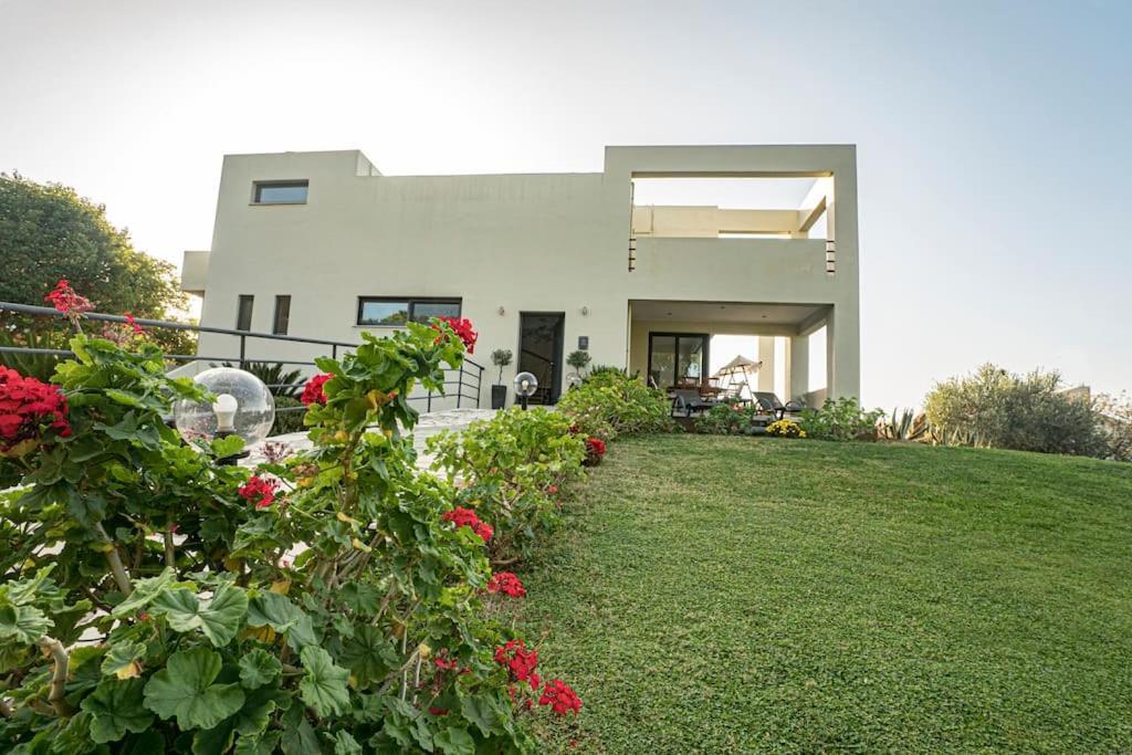 Kambánion Villa Detoro מראה חיצוני תמונה